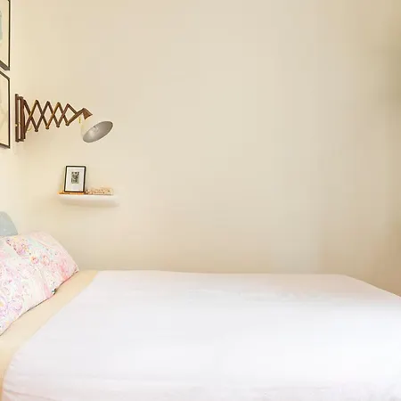 Plum Guide - On The Block Apartment