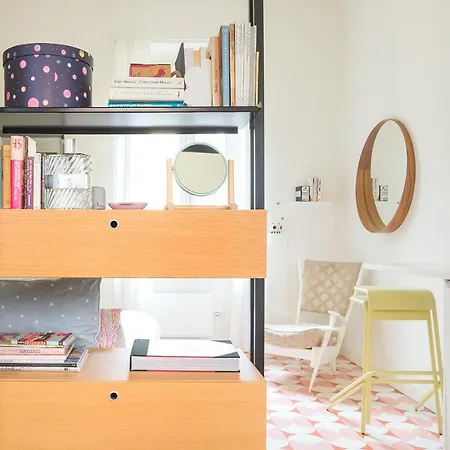 Apartment Plum Guide - On The Block *